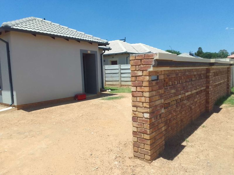 New developments three bedrooms house for sale in Benoni - Photo 2