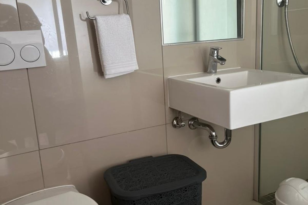 Rental - Available - Photo 3