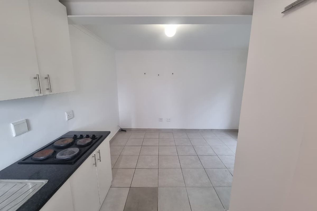 Bachelor Apartment for Rent in Malibu Village, Blue Downs - Photo 2