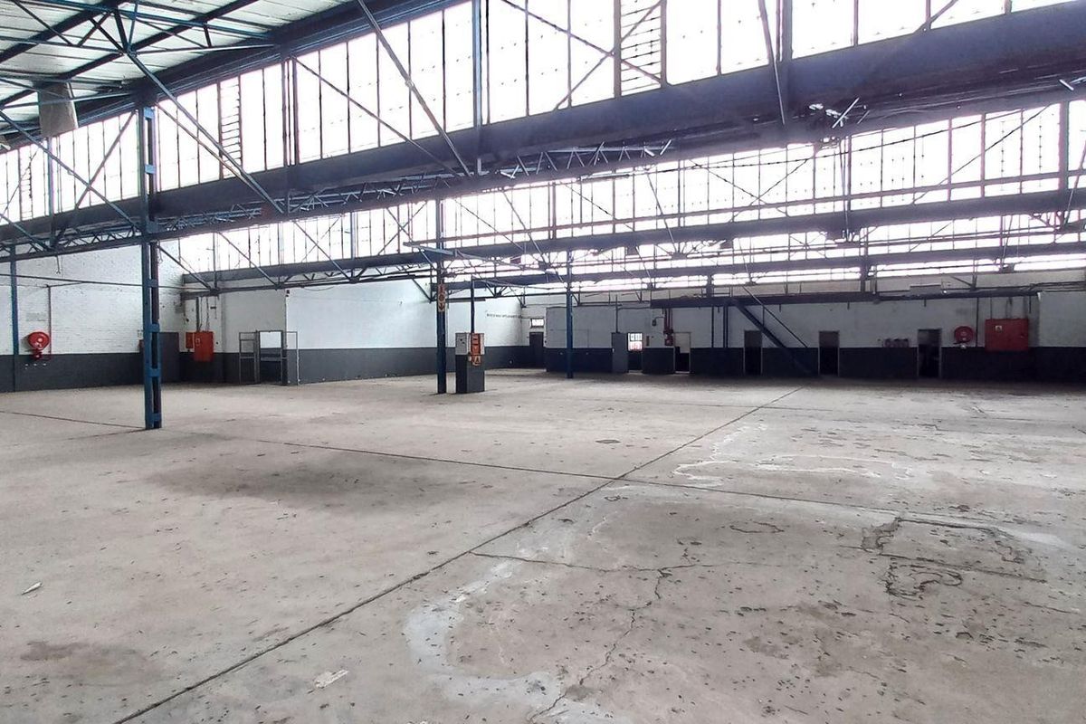 1237m2 Benrose Warehouse To Let - Photo 4