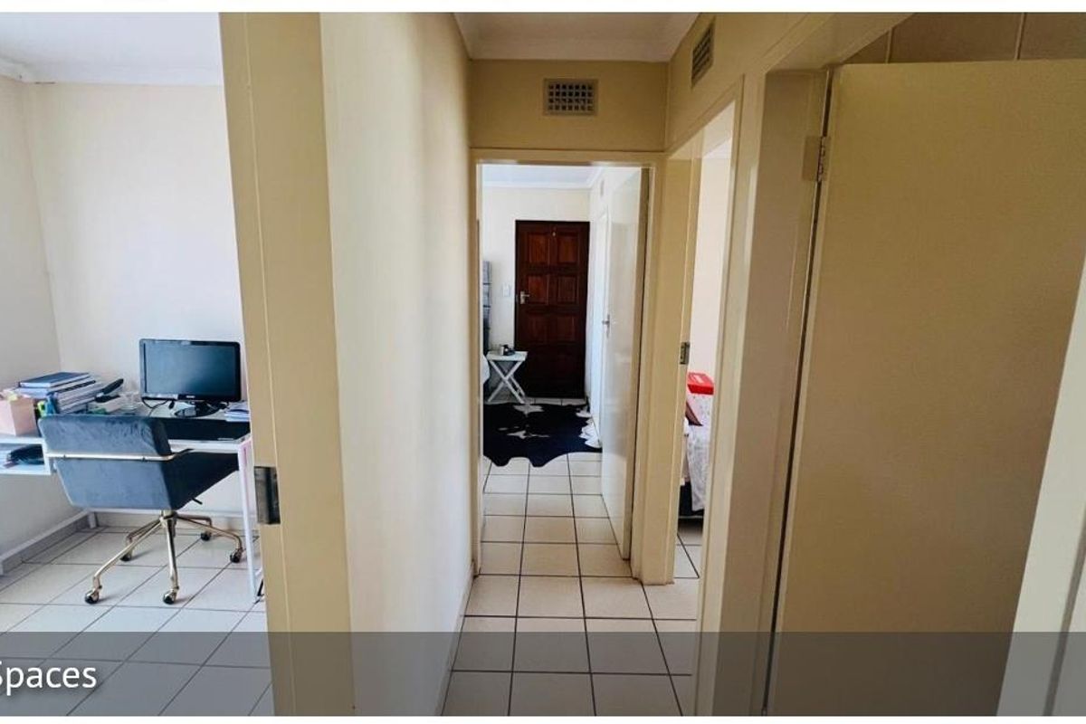 3 Bedroom House In Clayvile Ext 46 - Photo 3