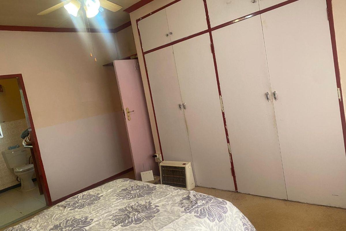 3 Bedroom ,2.5 ,Bathroom Freestanding House Available for Rental in The Orchards - Photo 3