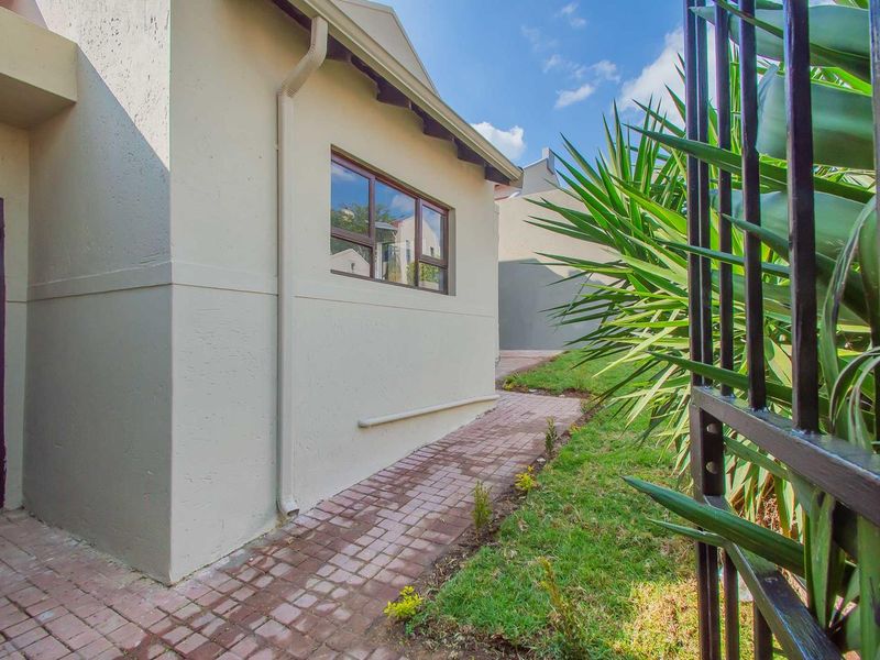 Value Packed -Fully Renovated -Full Title Cluster - Photo 3