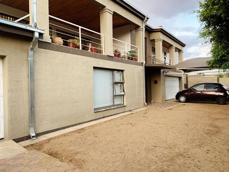 FOR SALE📍HOCHLAND PARK - Photo 6