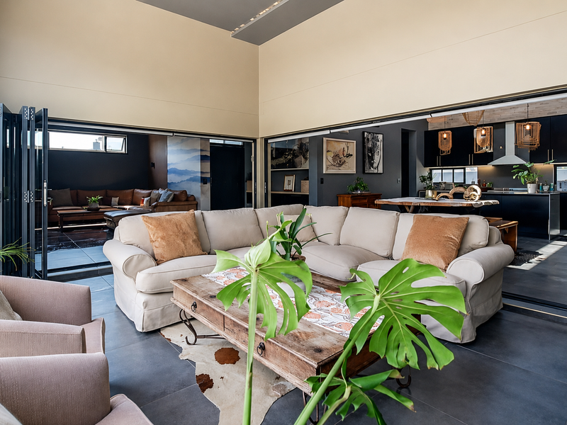 Exceptional Off-the-Grid Luxury Living in Prestigious Sagewood Estate - Photo 2