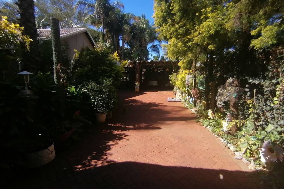 Spacious 5 Bedroom Family Estate - Photo 2