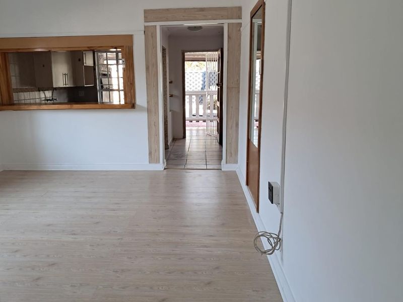 1 BEDROOM GARDEN COTTAGE AVAILABLE IN MAYVILLE - Photo 8