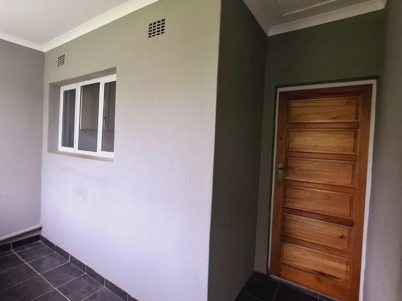 Relaxed Living in Umhlatuzana: Modern 2-Bed Home with Patio! - Photo 5