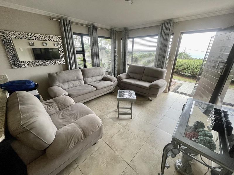 Hendra - Modern Garden Cottage with Stunning Sea Views | La Lucia - Photo 2