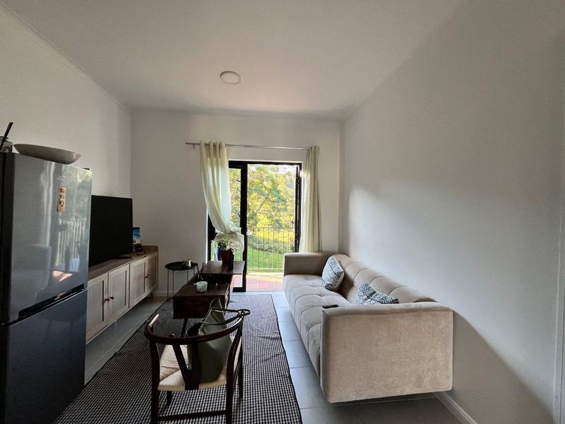 2 Bedroom Apartment with Scenic Views - Photo 5