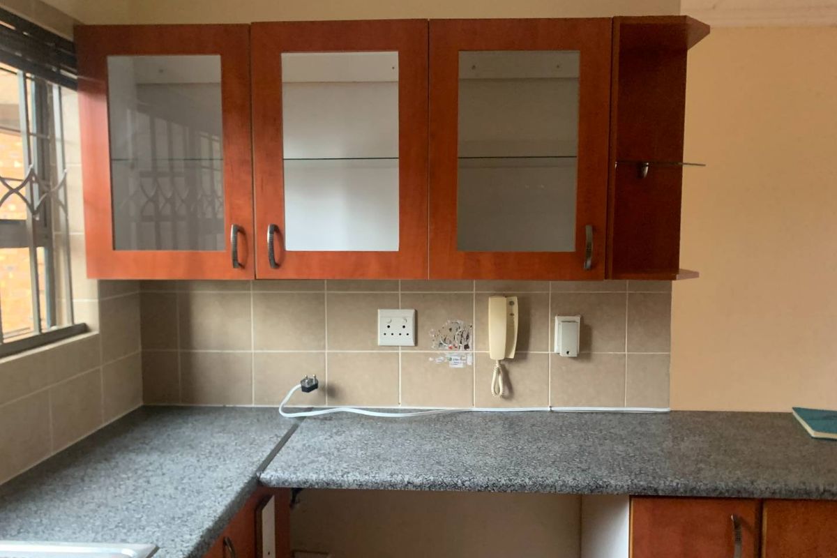 Modern Living in Winchester Hills: A Ground-Floor Gem in Movado Complex - Photo 3