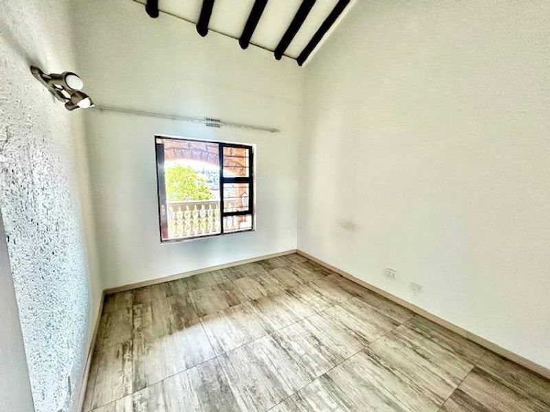 Beautiful Unfurnished One Bedroom apartment in Morningside FOR SALE - Photo 6