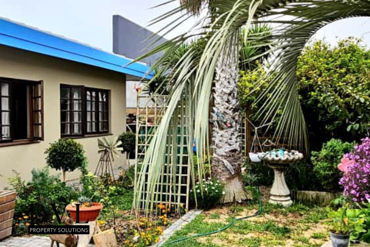 4 Bedroom family home for sale in Ocean View - Photo 2