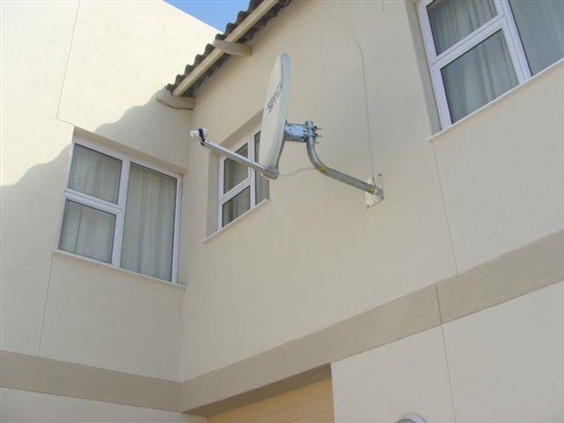 Close to all amenities - Photo 7