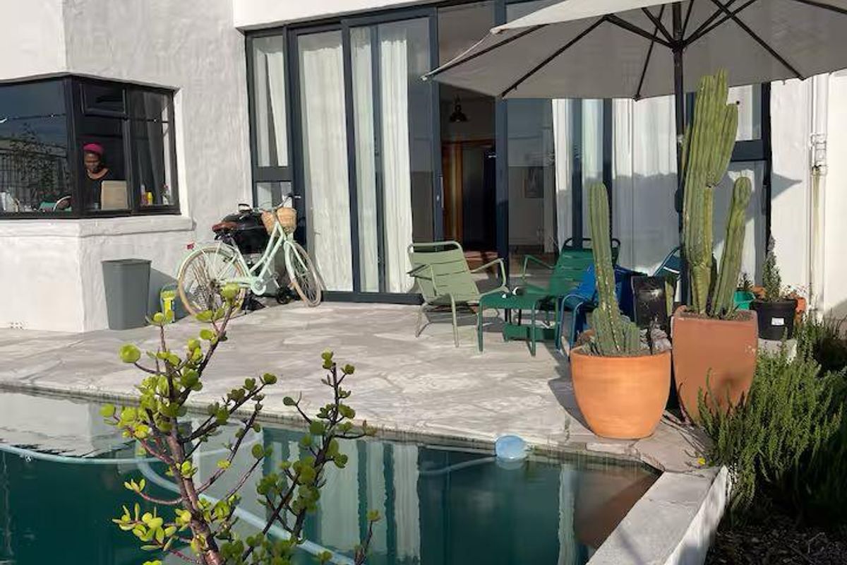 Enjoy Beachside Living in This Spacious 3-Bed Rental - Photo 2
