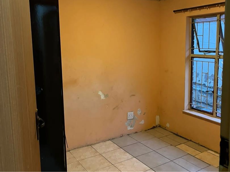 3 bedrooms house for sale in Soshanguve DD - Photo 8