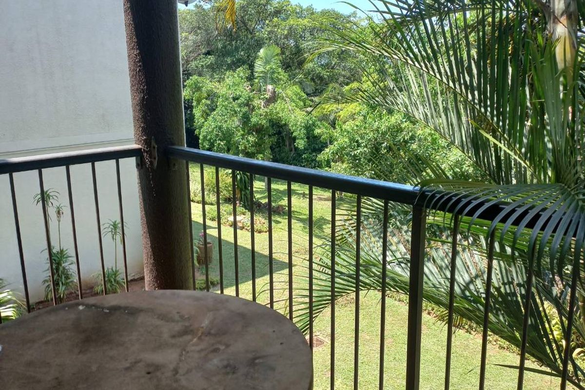 Sea-Facing Three-Bedroom Apartment for Sale in a Well-Managed Estate - Photo 3