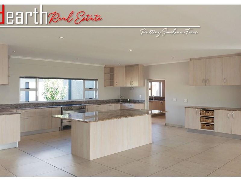 Luxury Living • Unmatched Views • Timeless Comfort - Photo 6