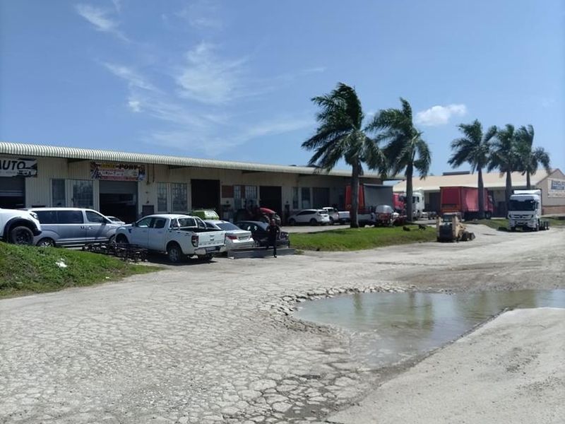 Ideal Location for Your Business on Main Harding Road! - Photo 4