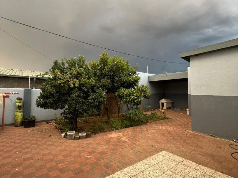 FOR SALE | KHOMASDAL –  FREE-STANDING FAMILY HOME - Photo 2