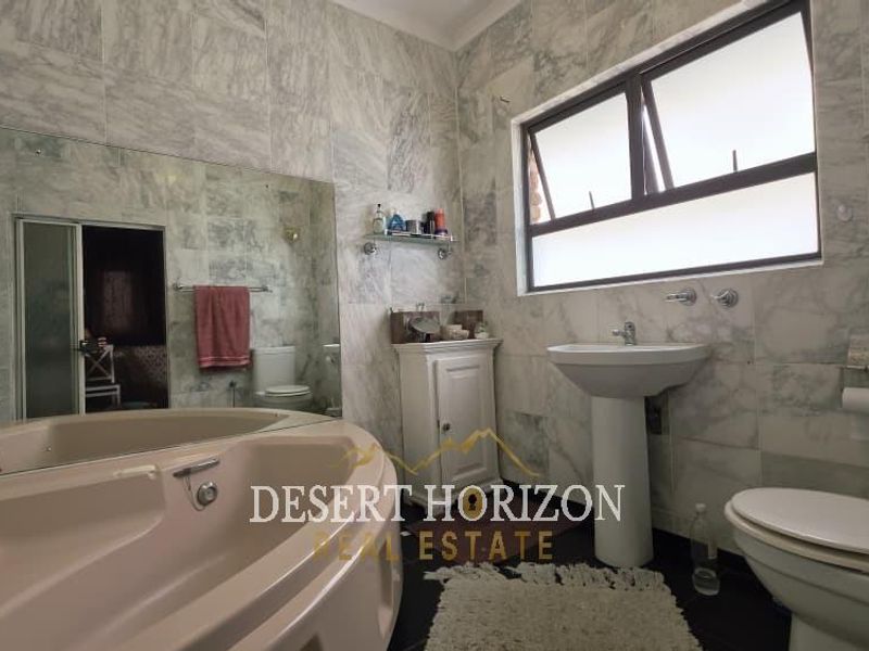 Swakopmund , Vineta | Fabulous Family Home in a Popular, Sought-After Area - Photo 7