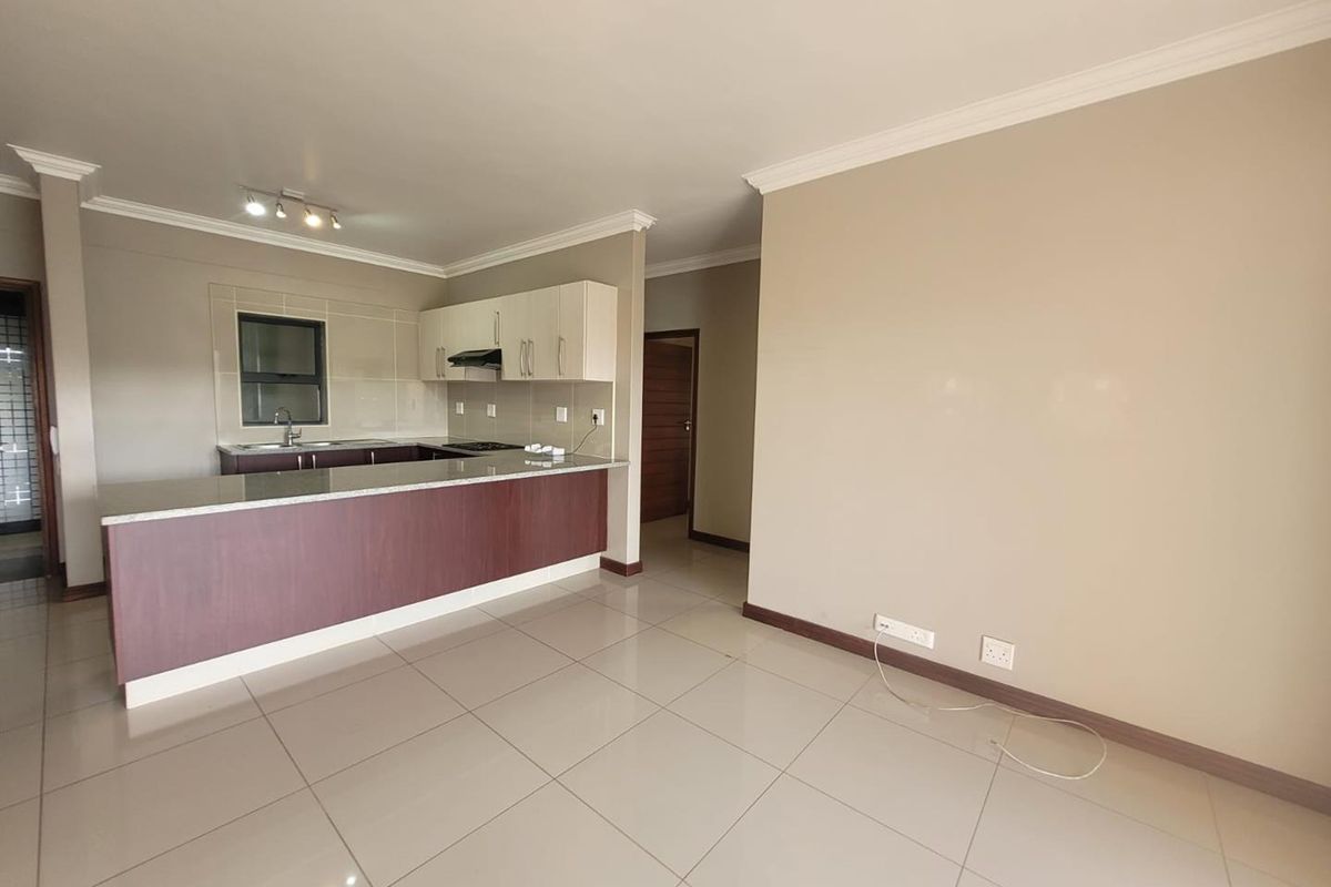 Luxury 3-Bedroom Apartment To Rent – Park Avenue, Umhlanga New Town Centre Rental: R20 000 per month - Photo 4