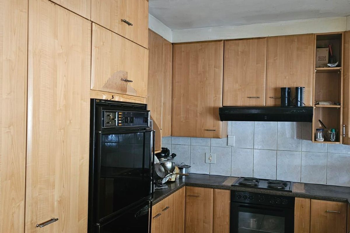 Don't miss out on this fantastic investment opportunity. - Photo 3