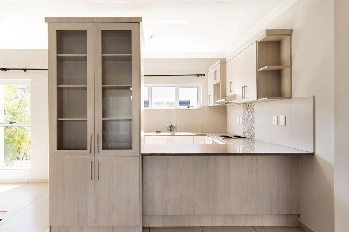 2 Bedroom Unit in Le Mont Complex, Avis - Photo 3