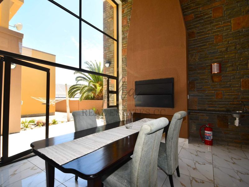 Exceptional Dual-Dwelling Opportunity in Swakopmund Hage Heights - Photo 8