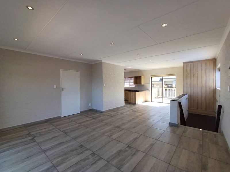 Charming Renovated Home with Income-Generating Flats - Photo 7