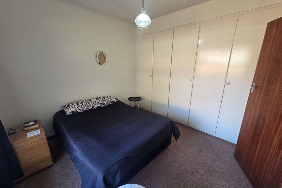 Charming 2-Bedroom Home Perfect for Over-50s in Norton Park - Photo 5