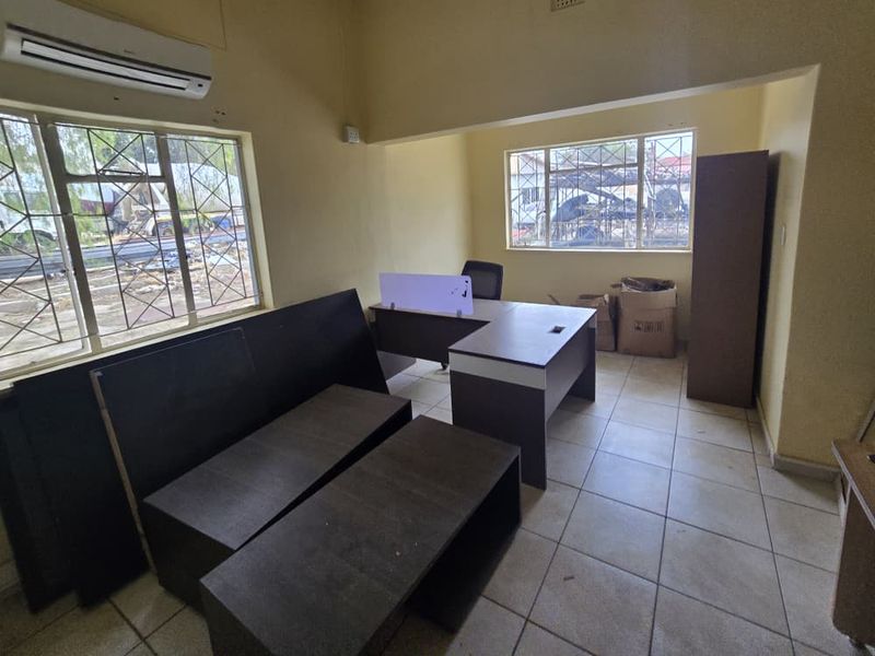 Office For Sale - CBD - Photo 4