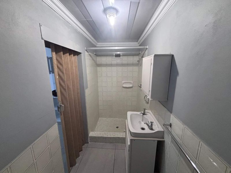 Secure 1 Bedroom Flatlet to Rent in Hayfields, Pietermaritzburg - Photo 7