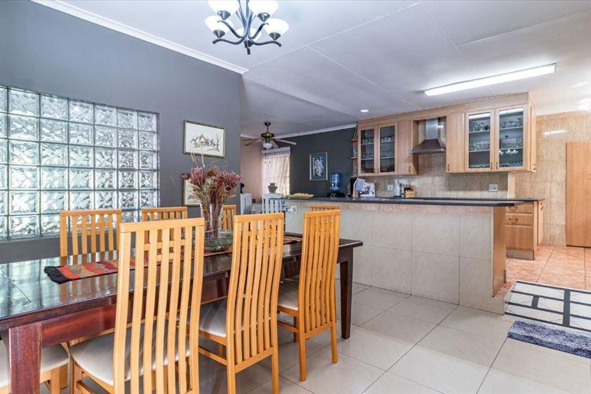 Entertainers Delight - Photo 4