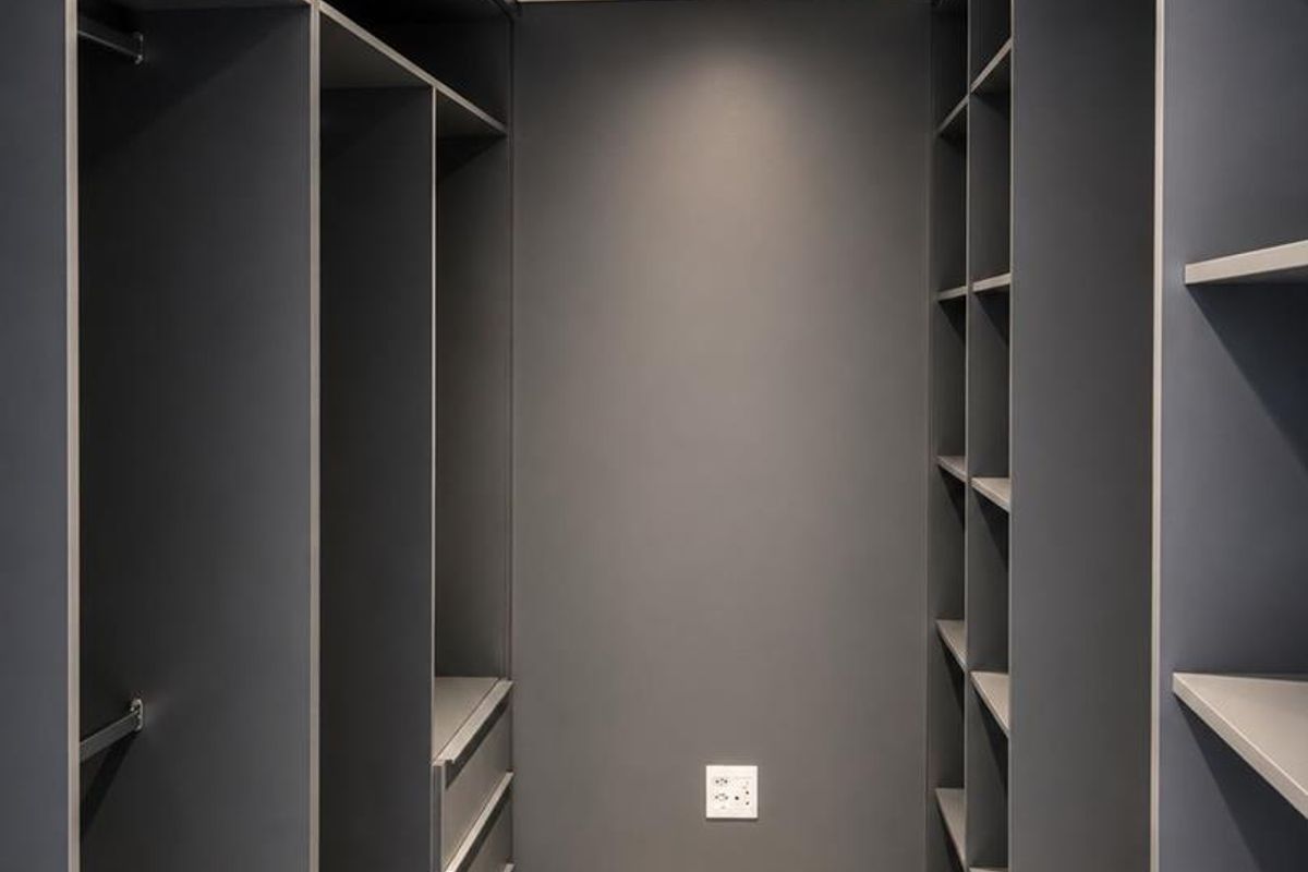 Modern 3 Bedroom/2 Bathroom to Let - Photo 2
