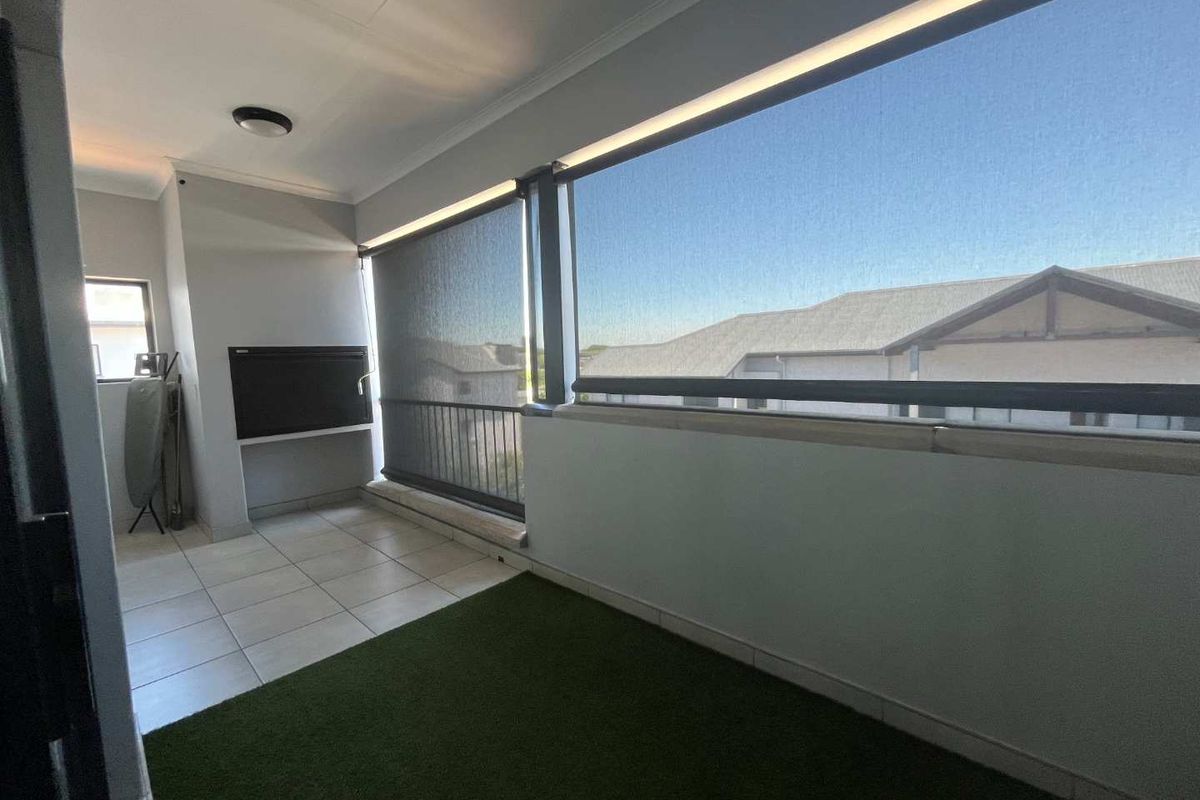 Tastefully Fully Furnished Top-Floor Unit for Rent – Ballito Hills - Photo 2