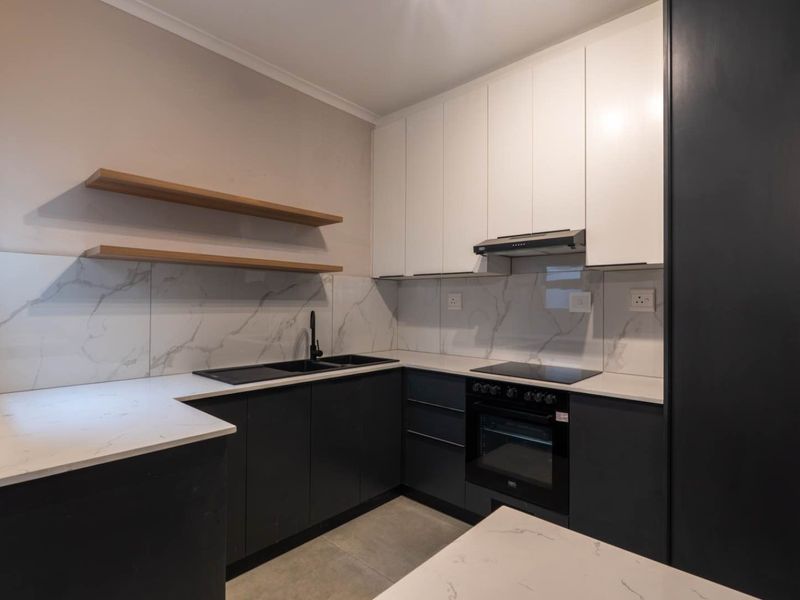 2 Bedroom Townhouse - Photo 4