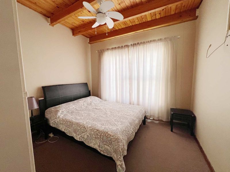 Warm & Inviting - Photo 10