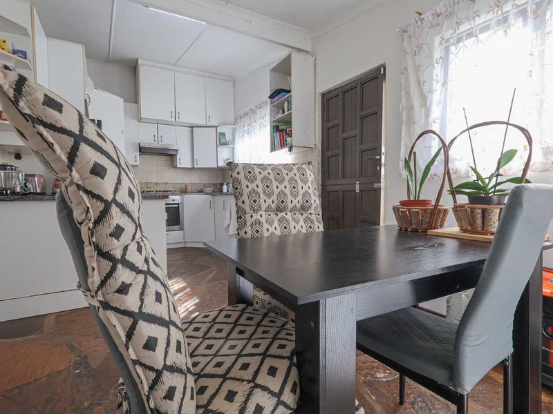 Tranquil 2-Bedroom Simplex in a Small, Peaceful Complex – Perfect for Nature Lovers - Photo 6