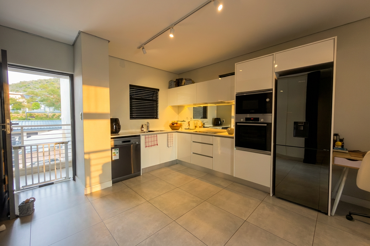 Golden Hour Living | North-Facing Elegance in the Heart of Haymarket - Photo 4