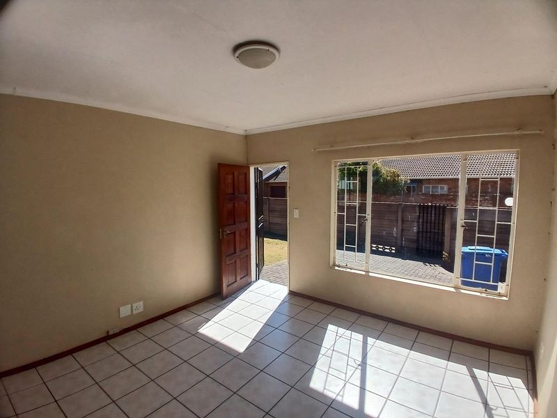 Salignapark, 2 Bedroom for sale - Photo 4