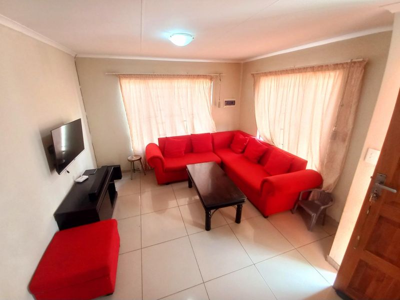 Three bedrooms house for sale in Soshanguve Block YY - Photo 10