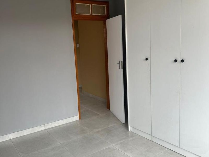 Apartment in Rosettenville - Photo 4