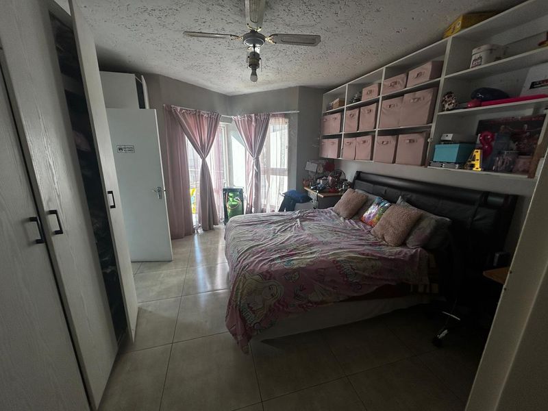Spacious 4 bedroom in Halfway gardens Midrand - Photo 10