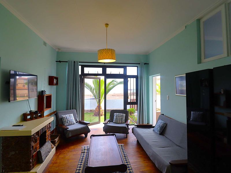 2 Bedroom Beachfront Home For sale with Permanent Ocean Views - Prime Investment Potential - Photo 3