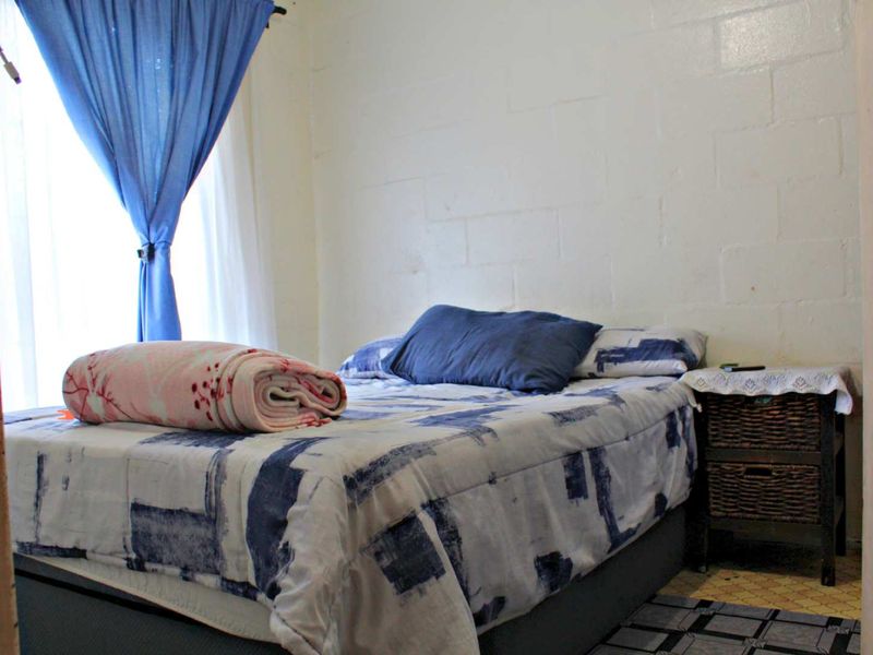 3 Bedroom House For Sale Located in Bonteheuwel - Photo 5