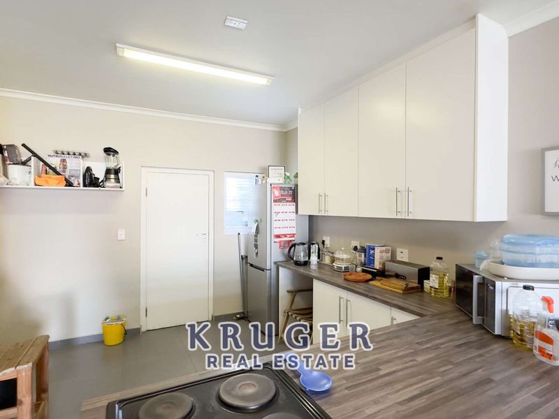 3-bedroom townhouse for sale - Photo 2