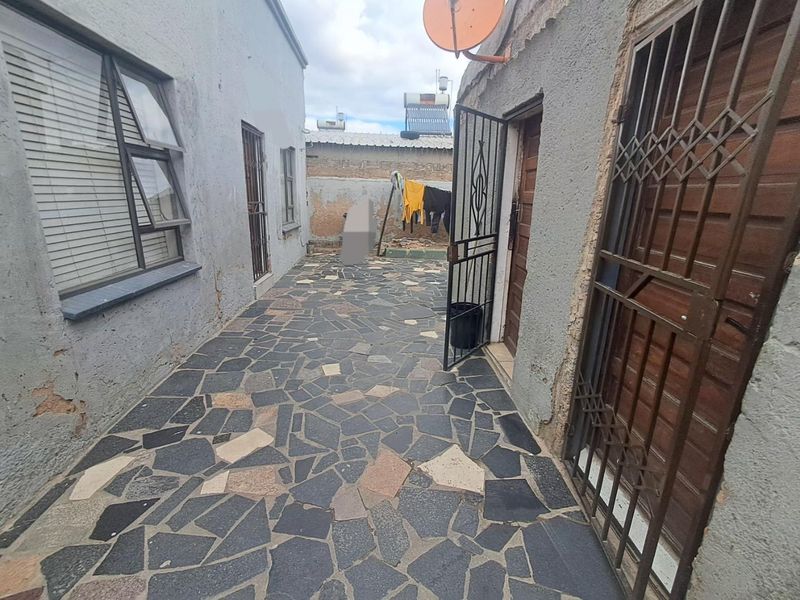An Investment Property In Ivory Park - Photo 9