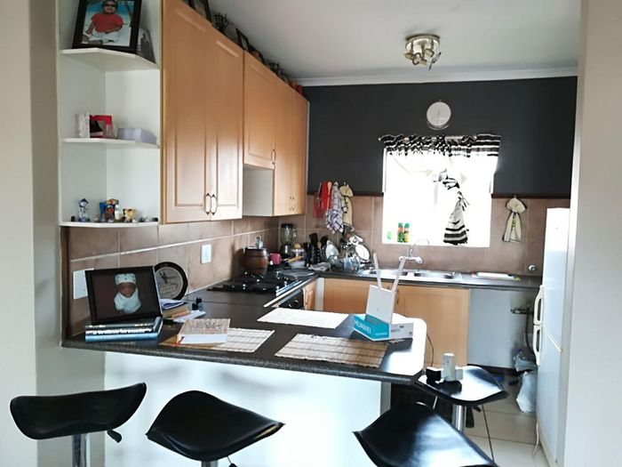 Property #2485665, Townhouse Rental Monthly in Equestria