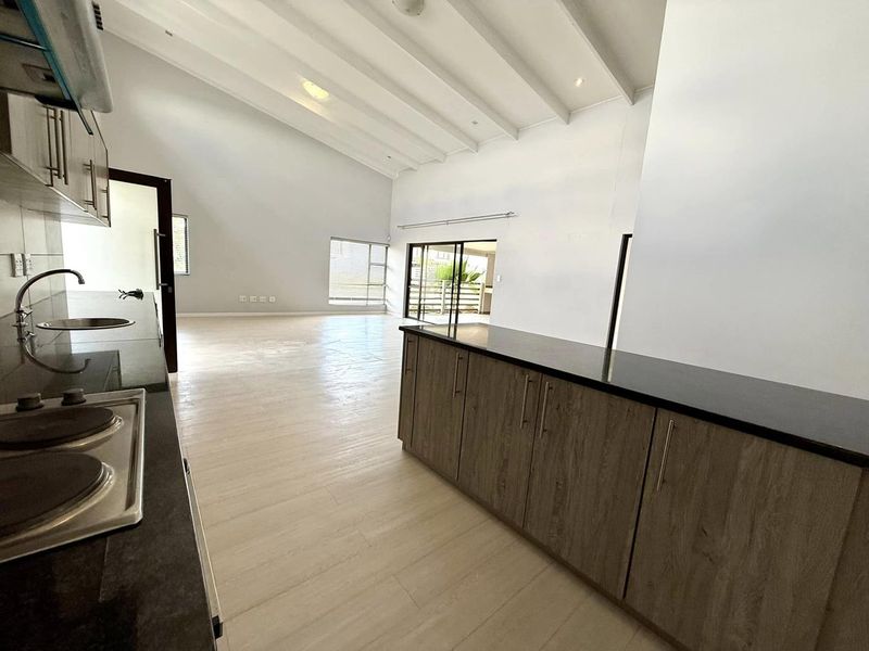 4 Bedroom House For Sale in Finkenstein Village - Photo 5